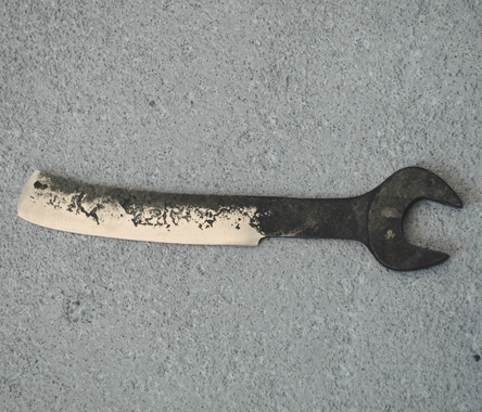 Knife 010